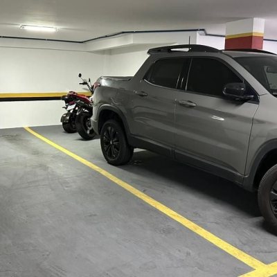 Garagem Comercial com 12m², 2 garagens, no bairro Centro em Florianópolis