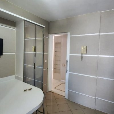 Apartamentos com 90m², 3 quartos, 1 suíte, 1 garagem, no bairro Centro em Florianópolis