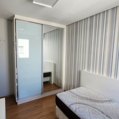 Apartamentos com 90m², 3 quartos, 1 suíte, 1 garagem, no bairro Centro em Florianópolis