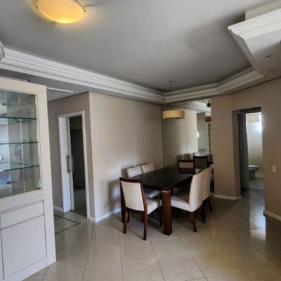 Apartamentos com 90m², 3 quartos, 1 suíte, 1 garagem, no bairro Centro em Florianópolis