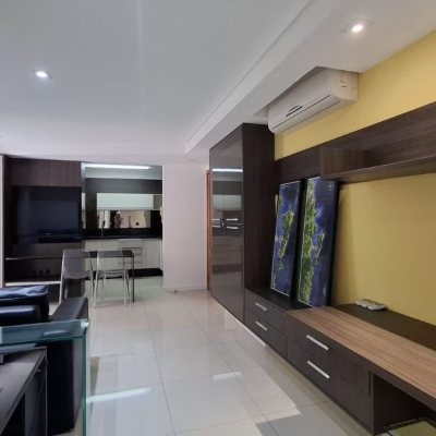 Apartamentos com 131m², 2 quartos, 2 suítes, 2 garagens, no bairro Trindade em Florianópolis