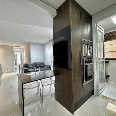 Apartamentos com 131m², 2 quartos, 2 suítes, 2 garagens, no bairro Trindade em Florianópolis