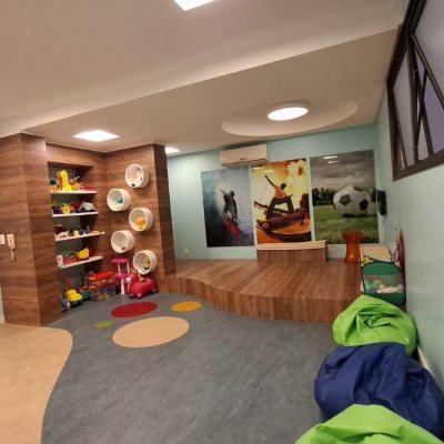 Apartamentos com 131m², 2 quartos, 2 suítes, 2 garagens, no bairro Trindade em Florianópolis