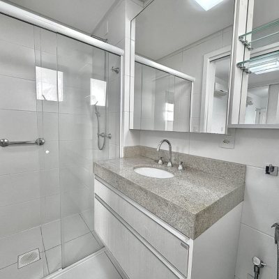 Apartamentos com 131m², 2 quartos, 2 suítes, 2 garagens, no bairro Trindade em Florianópolis