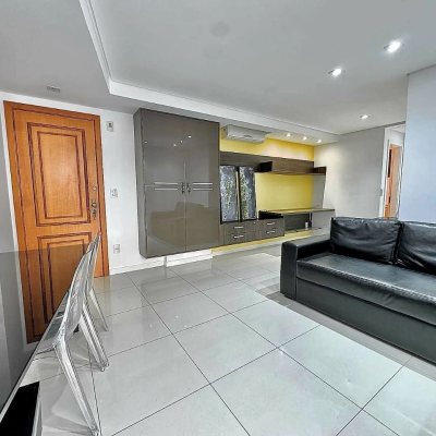 Apartamentos com 131m², 2 quartos, 2 suítes, 2 garagens, no bairro Trindade em Florianópolis