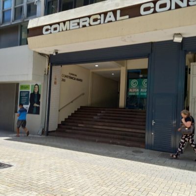 Sala com 22m², no bairro Centro em Florianópolis