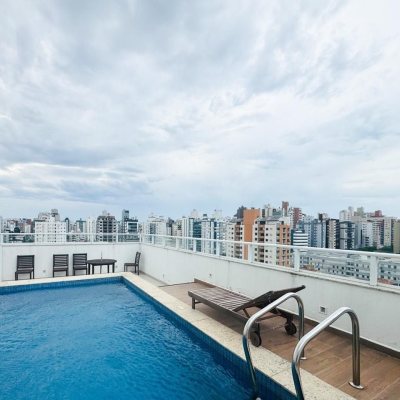 Apartamentos com 67m², 2 quartos, 1 suíte, 1 garagem, no bairro Centro em Florianópolis