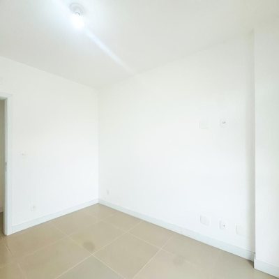 Apartamentos com 67m², 2 quartos, 1 suíte, 1 garagem, no bairro Centro em Florianópolis