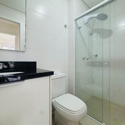 Apartamentos com 67m², 2 quartos, 1 suíte, 1 garagem, no bairro Centro em Florianópolis