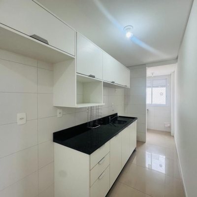 Apartamentos com 67m², 2 quartos, 1 suíte, 1 garagem, no bairro Centro em Florianópolis