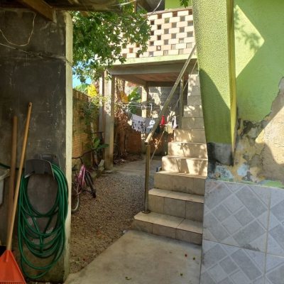 Casa Residencial com 126m², 5 quartos, 4 garagens, no bairro Campeche em Florianópolis