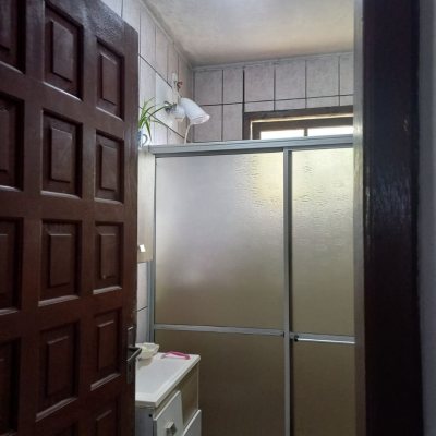 Casa Residencial com 126m², 5 quartos, 4 garagens, no bairro Campeche em Florianópolis