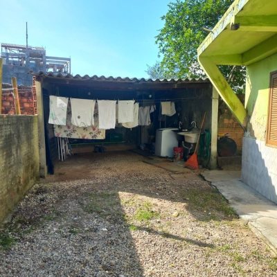 Casa Residencial com 126m², 5 quartos, 4 garagens, no bairro Campeche em Florianópolis