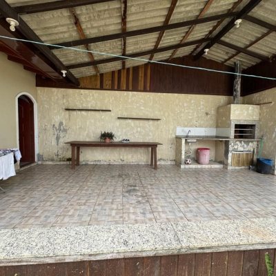 Casa Residencial/Comercial com 105m², 10 garagens, no bairro Carianos em Florianópolis