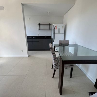 Studio Residencial com 32m², 1 quarto, 1 suíte, 1 garagem, no bairro Trindade em Florianópolis