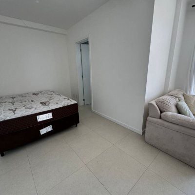 Studio Residencial com 32m², 1 quarto, 1 suíte, 1 garagem, no bairro Trindade em Florianópolis