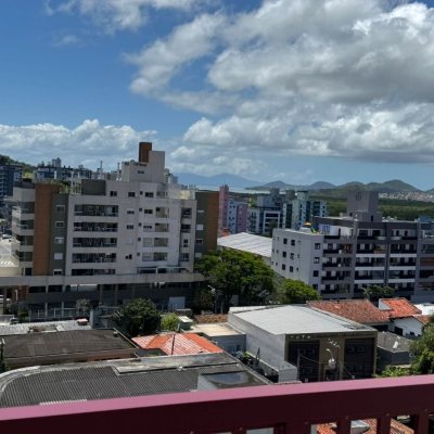 Studio Residencial com 32m², 1 quarto, 1 suíte, 1 garagem, no bairro Trindade em Florianópolis