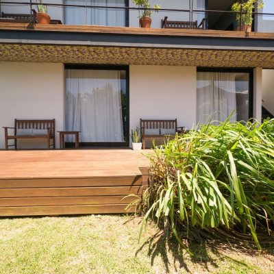 Casa Residencial com 439m², 5 quartos, 5 suítes, 6 garagens, no bairro Rio Tavares em Florianópolis