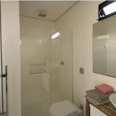 Casa Residencial com 439m², 5 quartos, 5 suítes, 6 garagens, no bairro Rio Tavares em Florianópolis