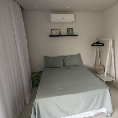 Casa Residencial com 439m², 5 quartos, 5 suítes, 6 garagens, no bairro Rio Tavares em Florianópolis