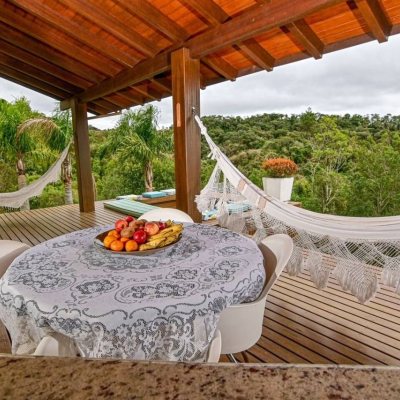 Casa em Condomínio com 208m², 3 quartos, 1 suíte, 6 garagens, no bairro Vargedo em Rancho Queimado