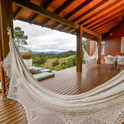 Casa em Condomínio com 208m², 3 quartos, 1 suíte, 6 garagens, no bairro Vargedo em Rancho Queimado