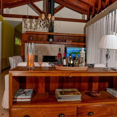 Casa em Condomínio com 208m², 3 quartos, 1 suíte, 6 garagens, no bairro Vargedo em Rancho Queimado