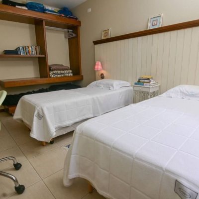 Casa em Condomínio com 208m², 3 quartos, 1 suíte, 6 garagens, no bairro Vargedo em Rancho Queimado