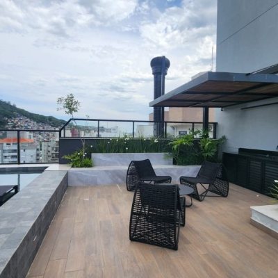 Apartamentos com 73m², 2 quartos, 1 suíte, 1 garagem, no bairro Centro em Florianópolis