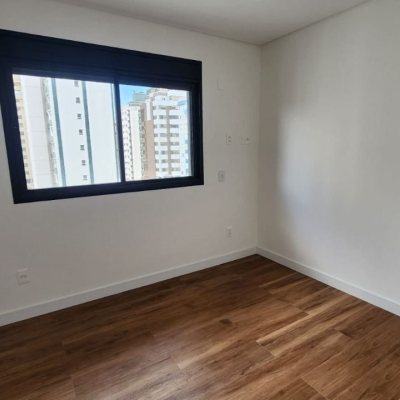 Apartamentos com 73m², 2 quartos, 1 suíte, 1 garagem, no bairro Centro em Florianópolis