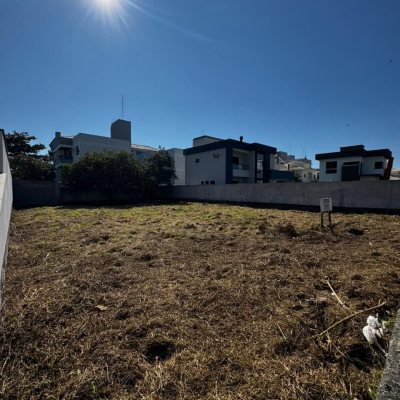 Terrenos Residenciais com 558m², no bairro Ingleses do Rio Vermelho em Florianópolis