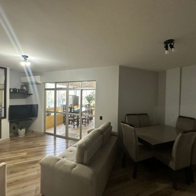 Cobertura com 183m², 3 quartos, 1 suíte, 10 garagens, no bairro Capoeiras em Florianópolis