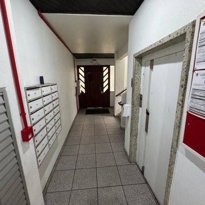 Cobertura com 183m², 3 quartos, 1 suíte, 10 garagens, no bairro Capoeiras em Florianópolis