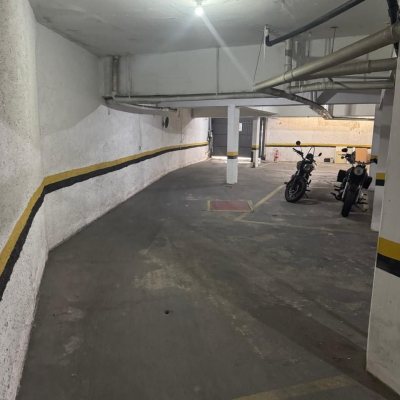 Cobertura com 183m², 3 quartos, 1 suíte, 10 garagens, no bairro Capoeiras em Florianópolis