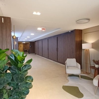 Apartamentos com 94m², 3 quartos, 10 suítes, 2 garagens, no bairro Monte Verde em Florianópolis