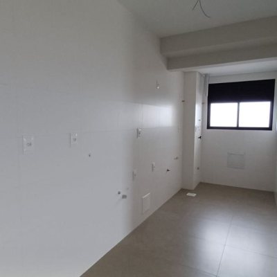 Apartamentos com 94m², 3 quartos, 10 suítes, 2 garagens, no bairro Monte Verde em Florianópolis