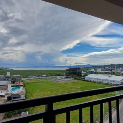 Apartamentos com 94m², 3 quartos, 10 suítes, 2 garagens, no bairro Monte Verde em Florianópolis