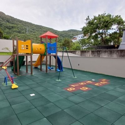 Apartamentos com 94m², 3 quartos, 10 suítes, 2 garagens, no bairro Monte Verde em Florianópolis