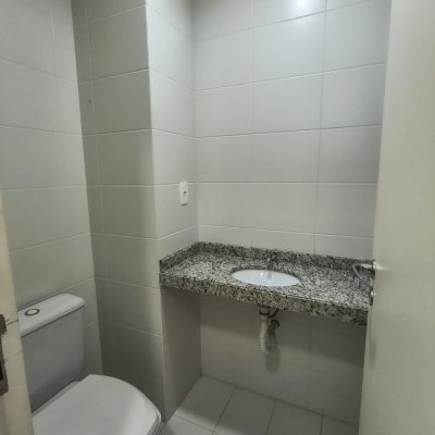 Sala com 38m², 1 garagem, no bairro Coqueiros em Florianópolis