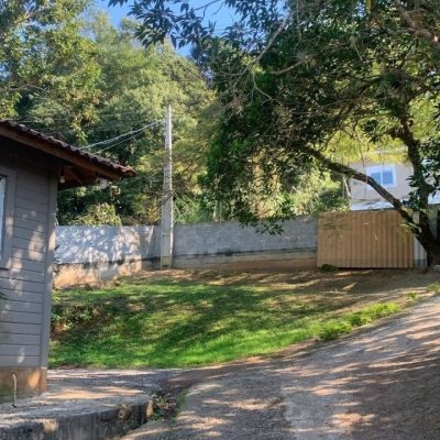 Chacara com 300m², 3 quartos, 1 garagem, no bairro Canasvieiras em Florianópolis