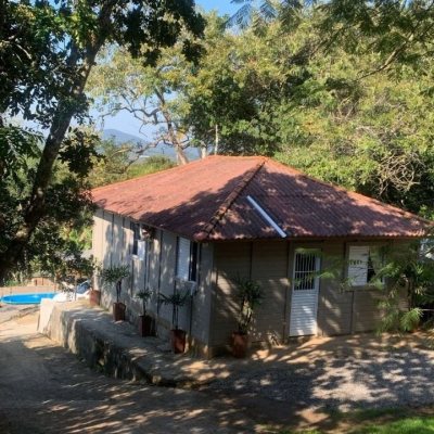 Chacara com 300m², 3 quartos, 1 garagem, no bairro Canasvieiras em Florianópolis