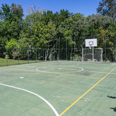 Casa em Condomínio com 600m², 3 quartos, 3 suítes, 4 garagens, no bairro Cacupe em Florianópolis