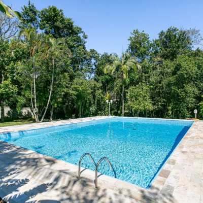 Casa em Condomínio com 600m², 3 quartos, 3 suítes, 4 garagens, no bairro Cacupe em Florianópolis