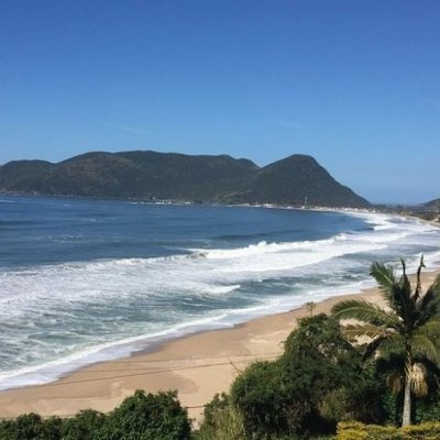 Casa Residencial com 184m², 3 quartos, 1 suíte, 1 garagem, no bairro Campeche em Florianópolis