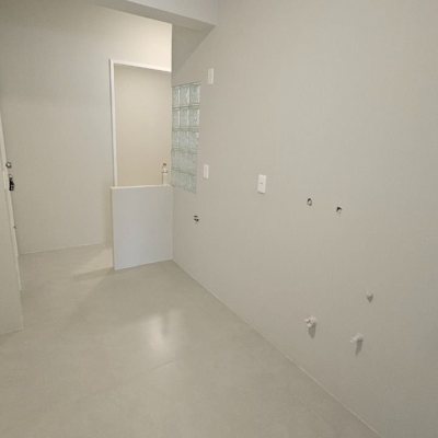 Apartamentos com 92m², 3 quartos, 1 garagem, no bairro Centro em Florianópolis