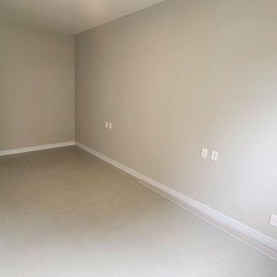 Apartamentos com 92m², 3 quartos, 1 garagem, no bairro Centro em Florianópolis