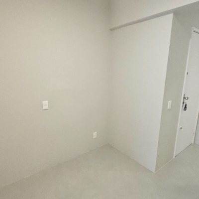 Apartamentos com 92m², 3 quartos, 1 garagem, no bairro Centro em Florianópolis