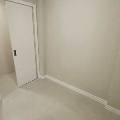Apartamentos com 92m², 3 quartos, 1 garagem, no bairro Centro em Florianópolis