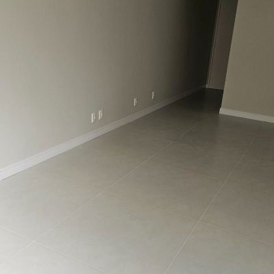 Apartamentos com 92m², 3 quartos, 1 garagem, no bairro Centro em Florianópolis