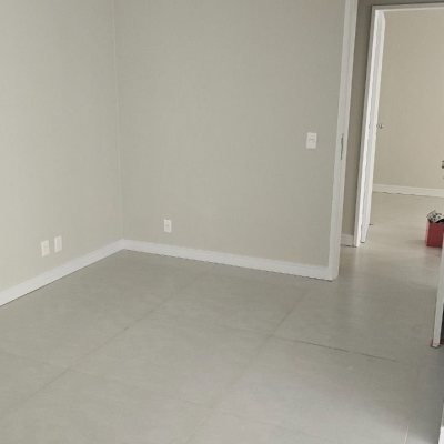 Apartamentos com 92m², 3 quartos, 1 garagem, no bairro Centro em Florianópolis